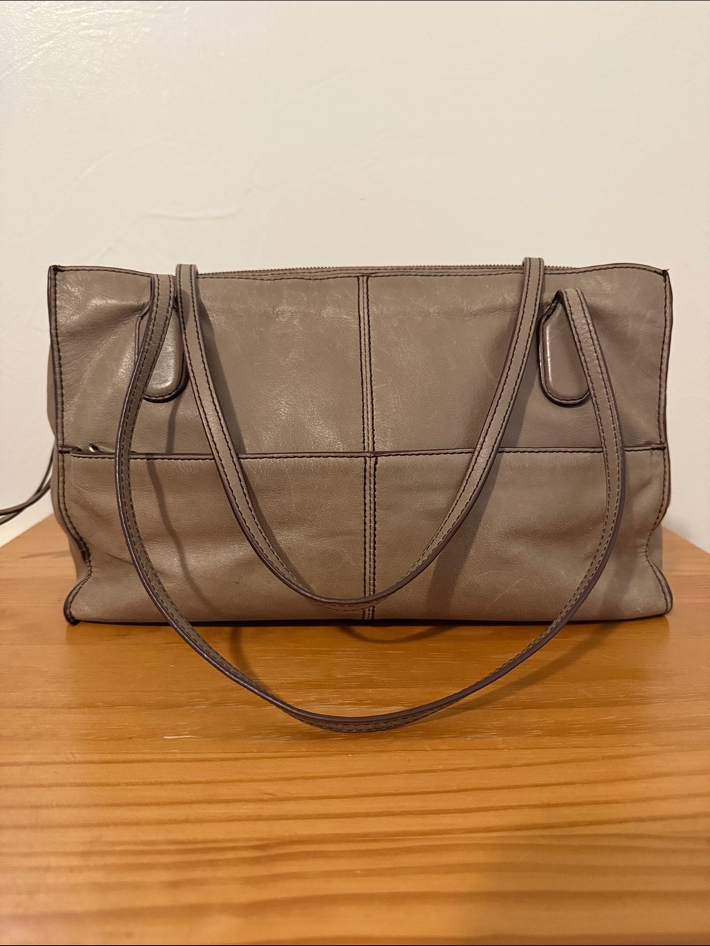 HOBO Friar Rectangle Handbag Soft Leather Taupe-Grey